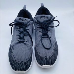 Fila Verso Athletic Comfort Shoes Mens Size 12
Gray White Sneakers 1RM00981-052